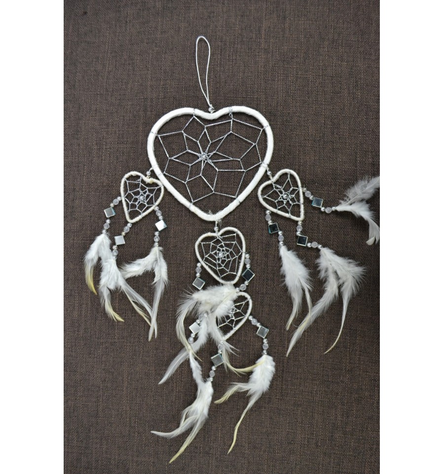 Attrape rêves blanc original, fait main forme coeur, achat pas cher.